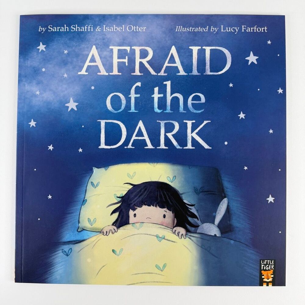 2/$6 Afraid of the Dark book by Sarah Shaffi (Paperback)
